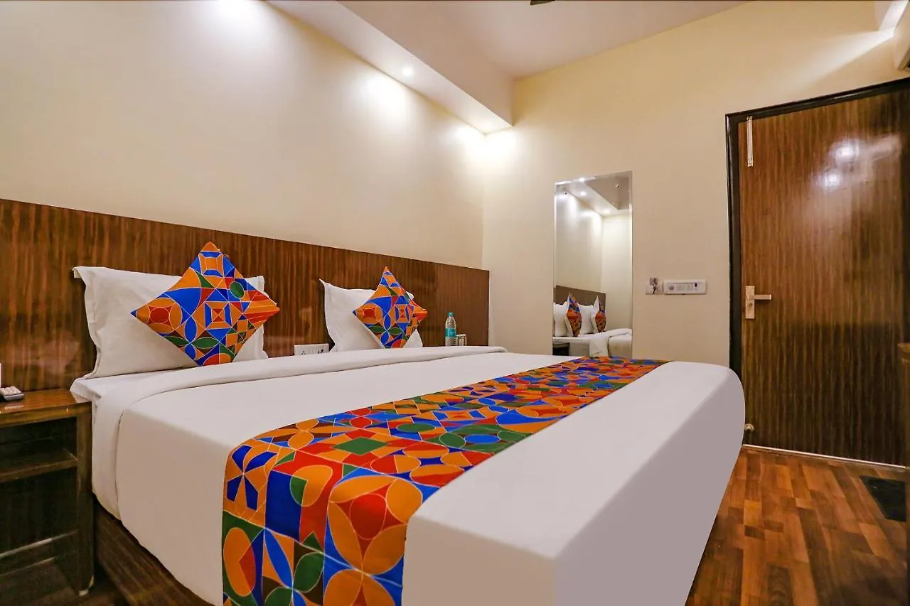 *** Hotel Fabexpress Kapashera Residency New Delhi India
