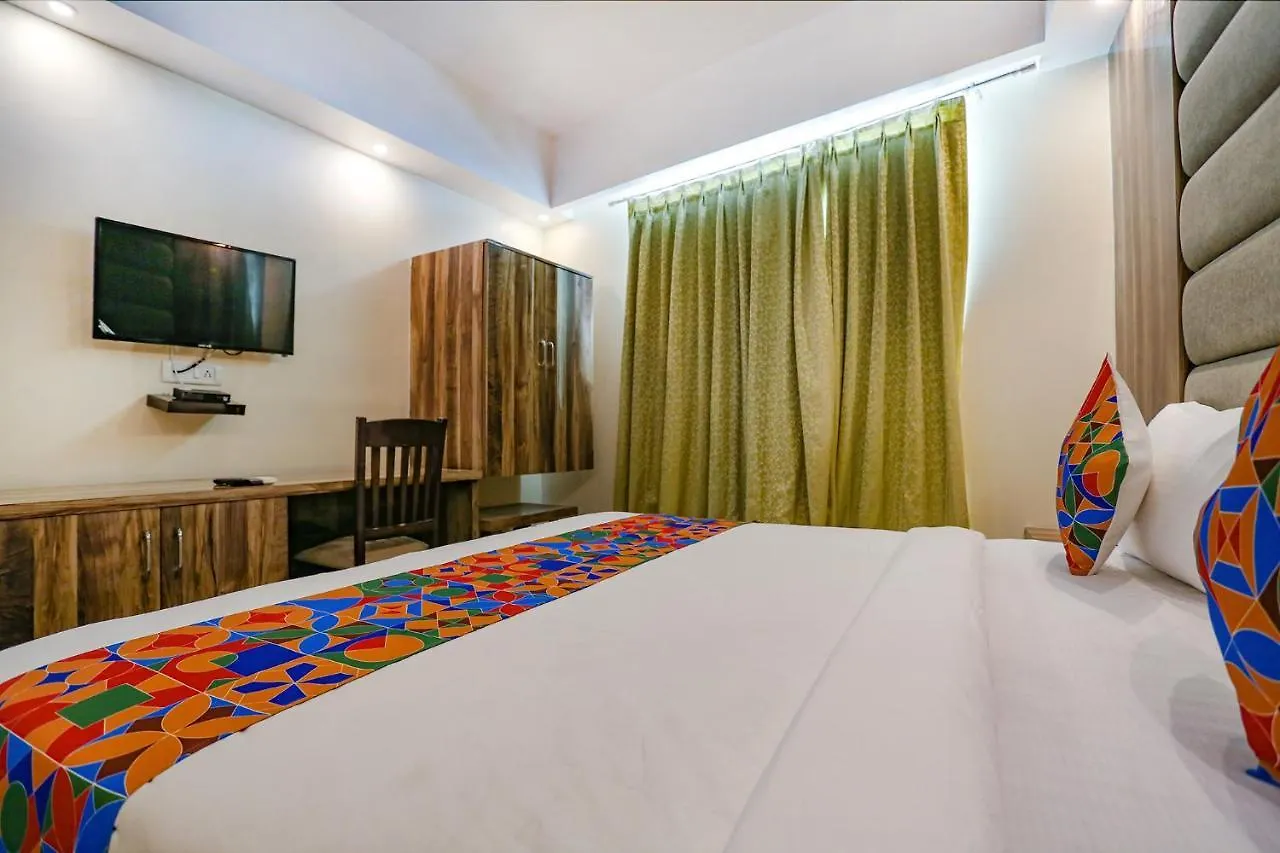 Fabexpress Kapashera Residency New Delhi 3*, Gurgaon