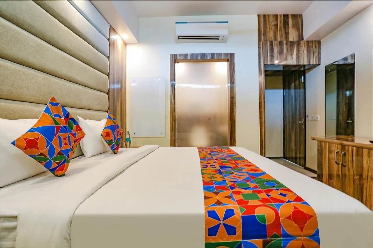 Fabexpress Kapashera Residency New Delhi Hotel