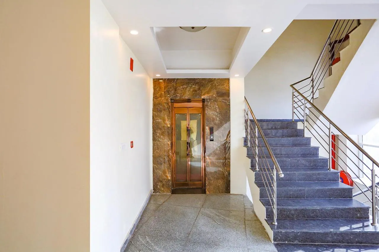 Fabexpress Kapashera Residency New Delhi